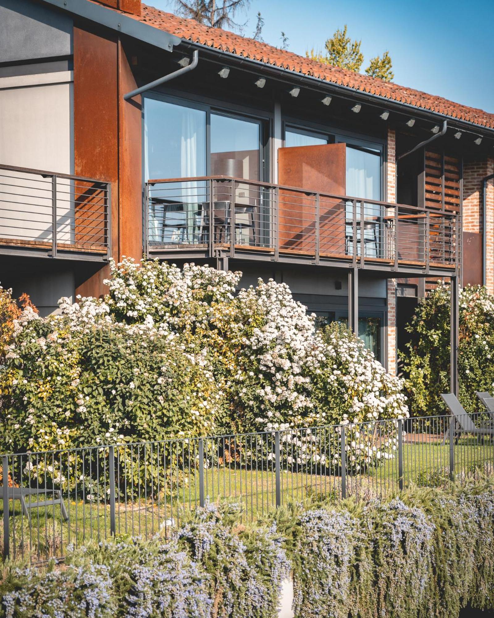 Arborina Relais Hotel La Morra Bagian luar foto