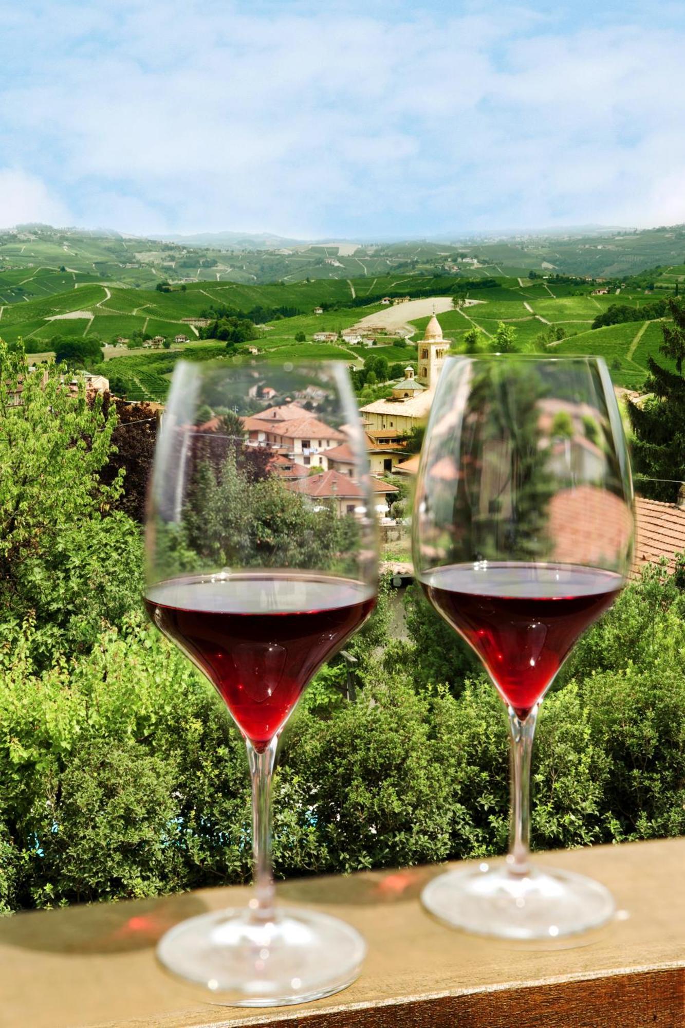 Arborina Relais Hotel La Morra Bagian luar foto